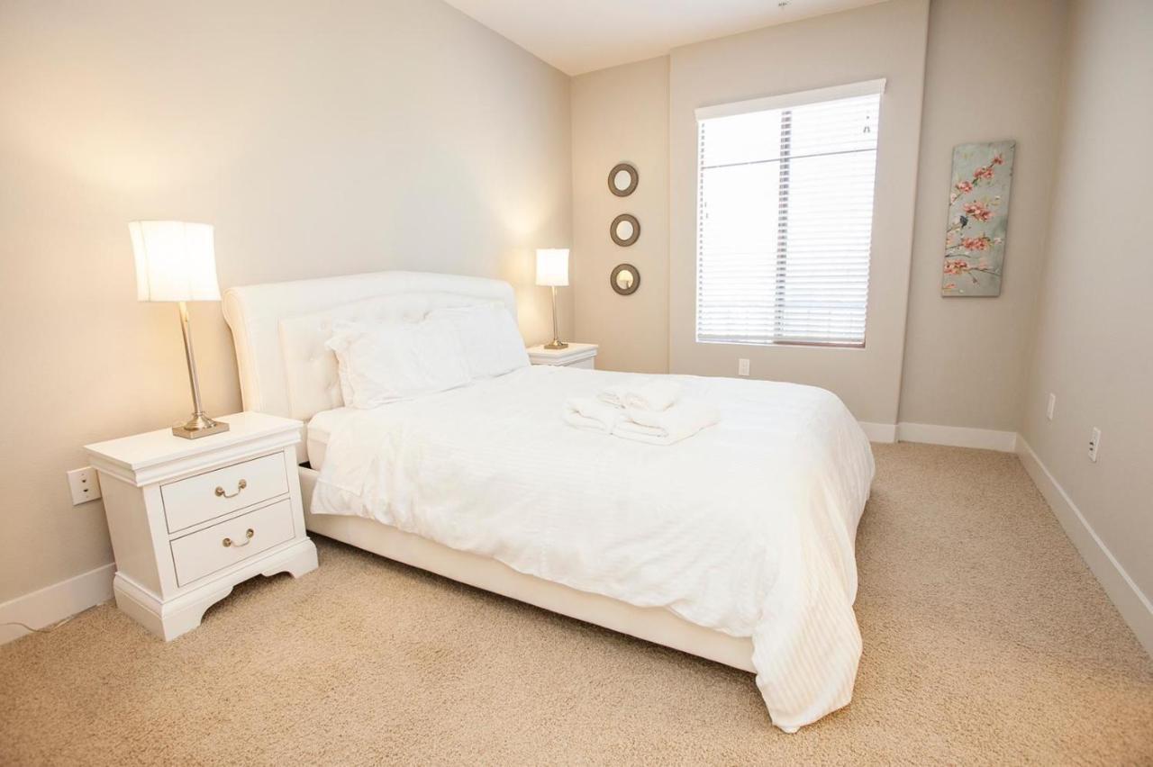 The Grove Penthouse 3 Bdrm 3 Bath Aparthotel - Los Angeles — Photos 1